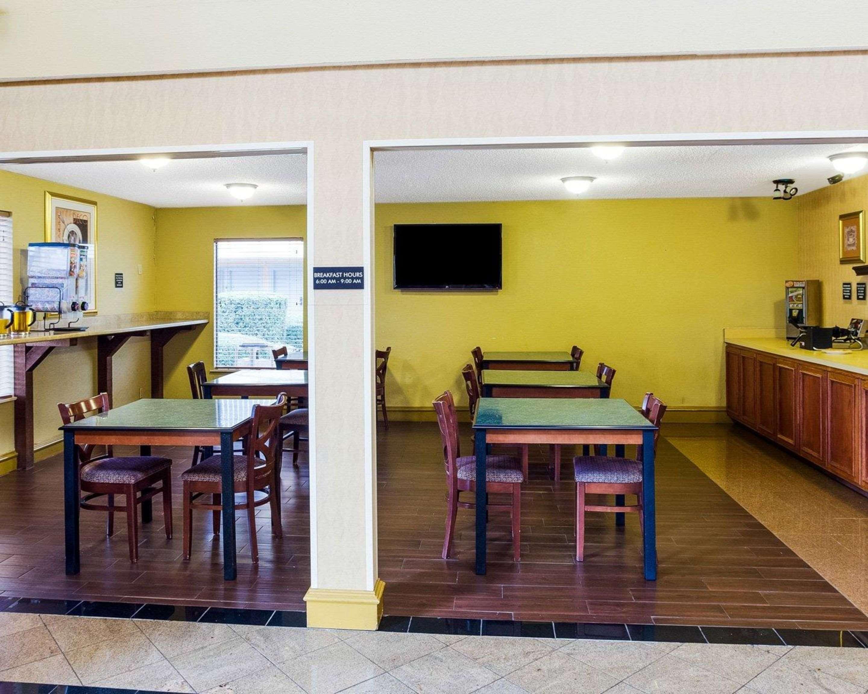 Rodeway Inn & Suites South Of Fiesta Park San Antonio Ngoại thất bức ảnh