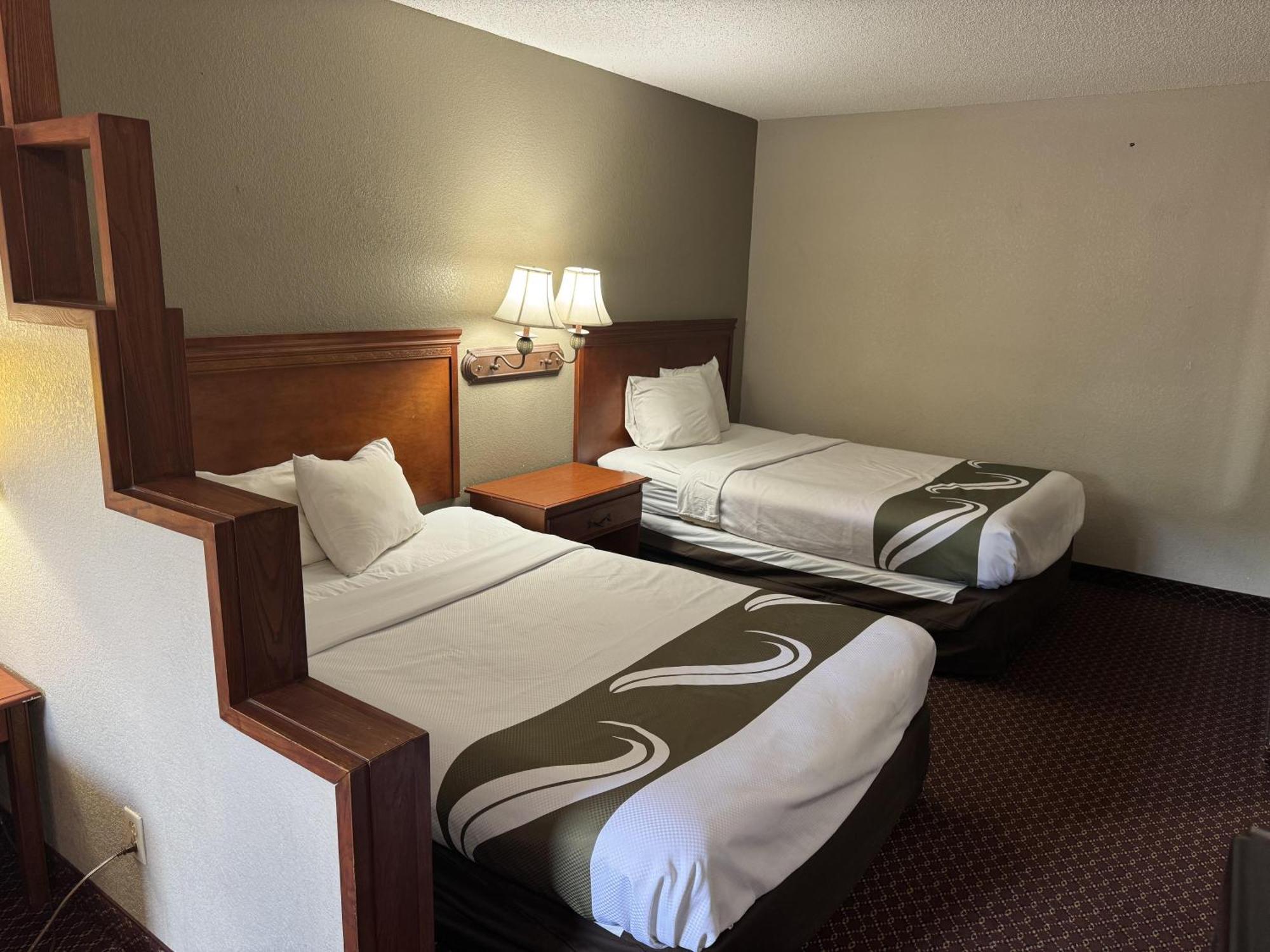 Rodeway Inn & Suites South Of Fiesta Park San Antonio Ngoại thất bức ảnh